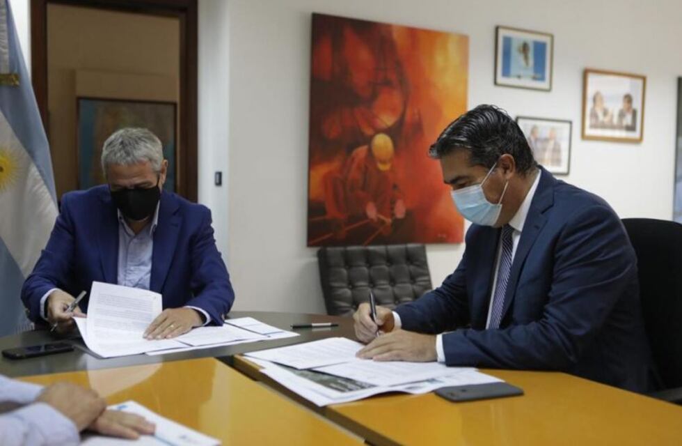 Se firmaron convenios para la regularización de tierras y soluciones habitacionales en el Chaco