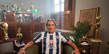 El gran Daniel Valencia, y una camiseta que le queda pintada.