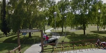 El parque Helios Eseverri de Olavarría, donde fue encontrado ahorcado el suboficial.