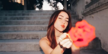 La artista de 23 años sueña con colaboraciones junto a Cazzu y Rosalía.