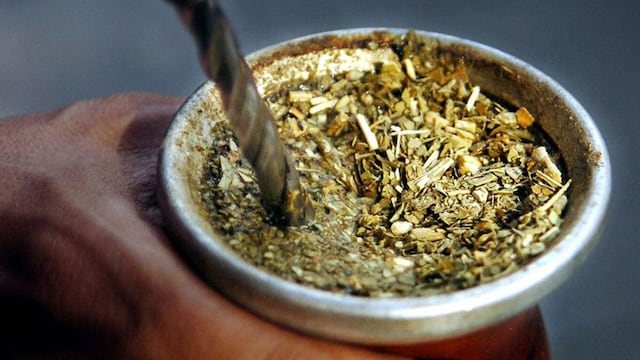 Anmat prohibió la elaboración y comercialización en todo el país de una yerba hecha en Córdoba.