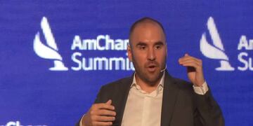 El ministro de Economía estuvo en la cumbre de la Cámara de Comercio de los Estados Unidos en la Argentina.