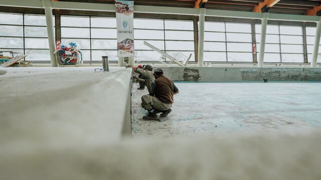 Avanzan los trabajos de mantenimiento en el polo deportivo de Andorra.