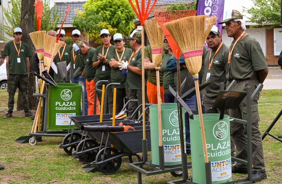 El Municipio de Arroyito lanzó el Programa “Plazas Cuidadas” y se destaca la figura del “Placero”