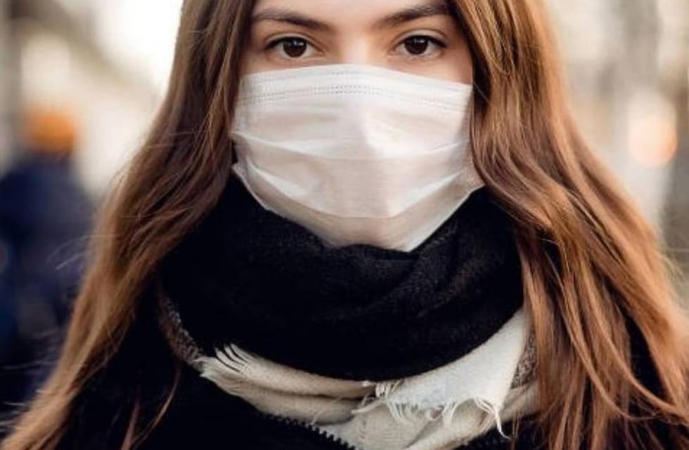 La ANMAT prohibió un barbijo descartable que fue “falsificado” y ordenó quitarlo de circulación