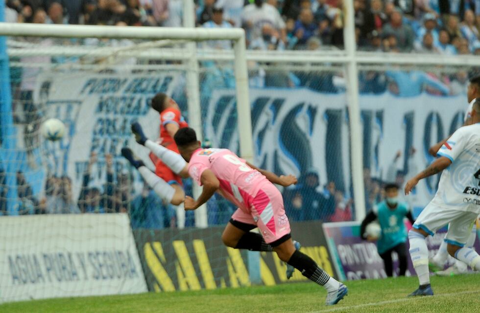 Comunicado de Racing por el viaje de los hinchas para la final por el ascenso