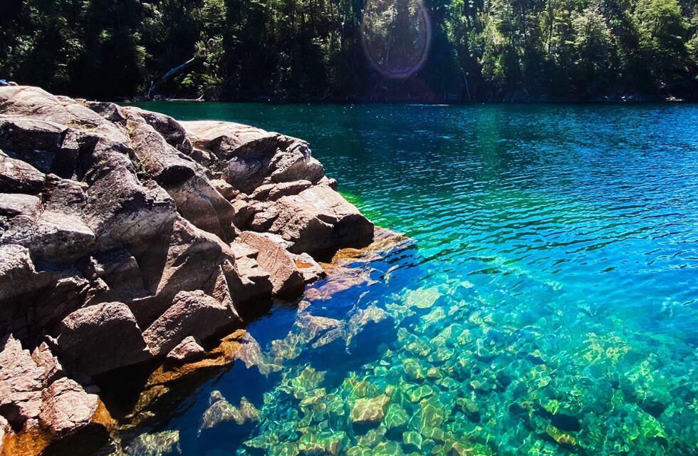 Conocé el paraíso con aguas turquesas ubicada a pocos kilómetros de San Martín de los Andes