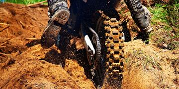 Un motociclista falleció mientras hacía enduro en un circuito de Lavalle.