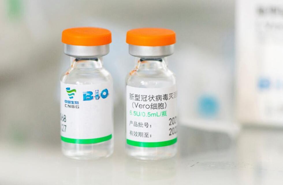 El laboratorio Elea inició negociaciones para fabricar la vacuna china Sinopharm en Argentina