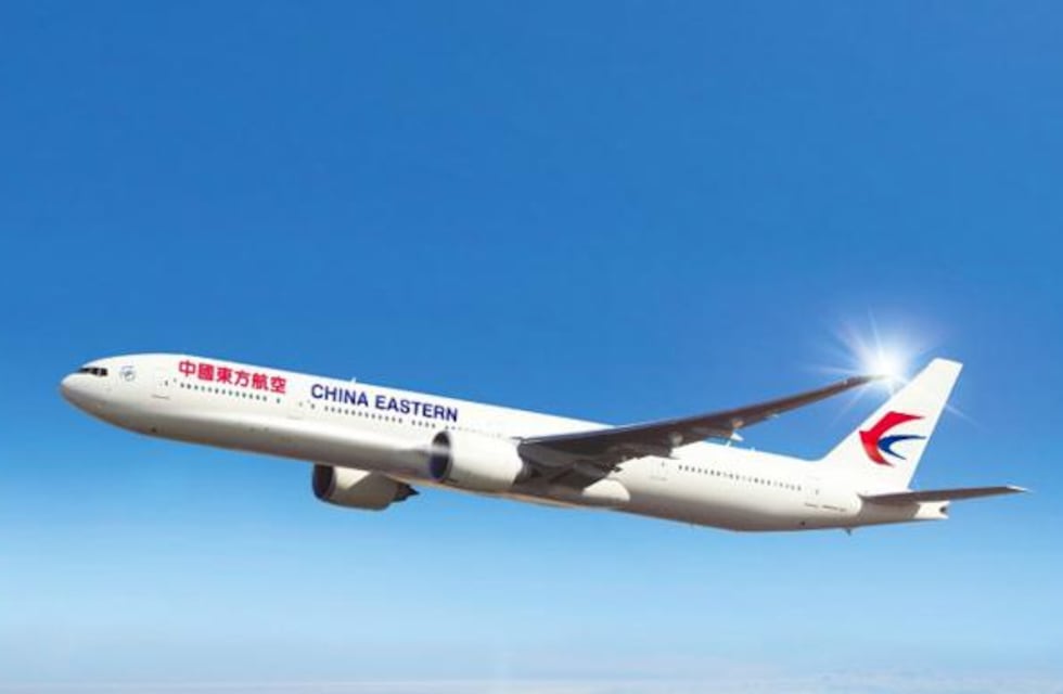 China: así se cayó y estrelló el avión que trasladaba 132 pasajeros