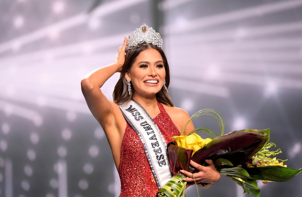 Andrea Meza, la ingeniera mexicana que se coronó Miss Universo
