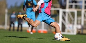 Esta semana operan de la rodilla a Juan Barinaga. "Por mi forma de ser no me bajeneo", afirmó el Colo (La Voz).