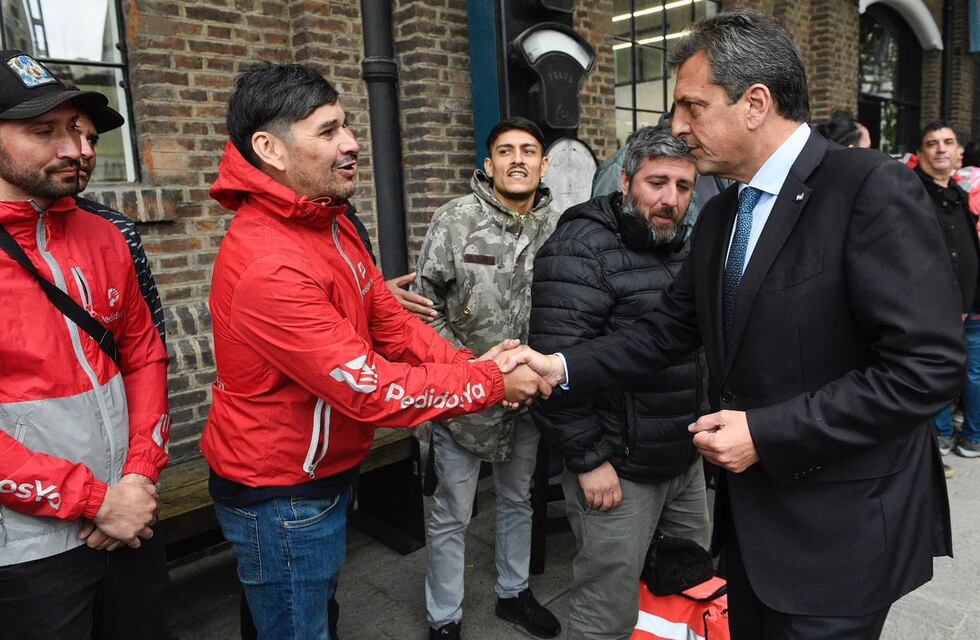 Massa y la puesta en marcha del seguro para delivery: “Pretendemos que si tienen un accidente, no se queden sin ingreso”