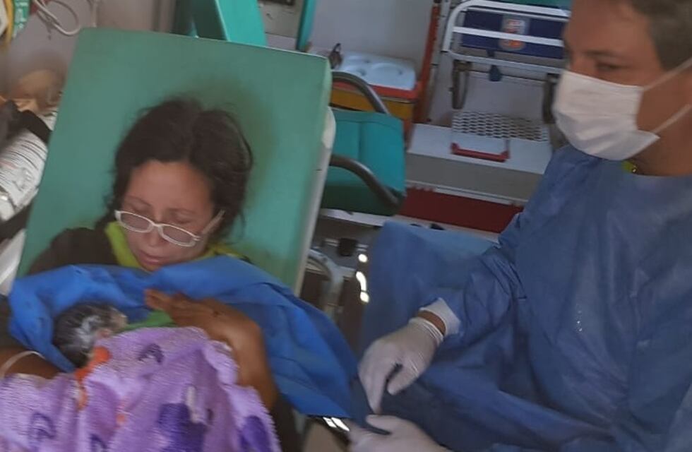 Nació una beba sietemesina bahiense en una ambulancia