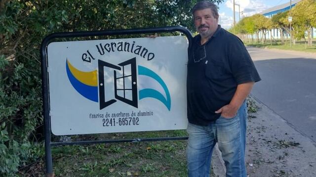 Daniel Panasiuk cambió el nombre de su comercio por Aberturas de Aluminio El Ucraniano.