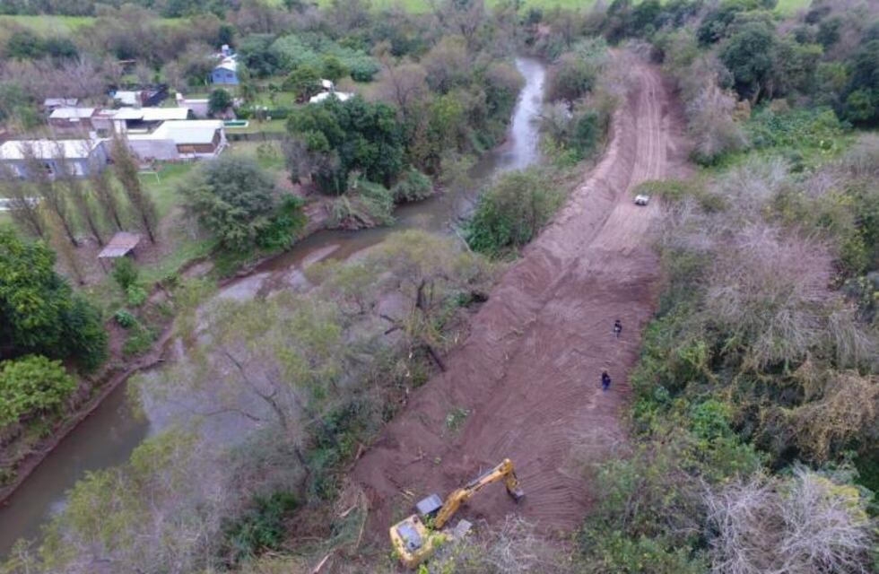 Intervención estratégica en el río Lules para cuidar a vecinos y productores