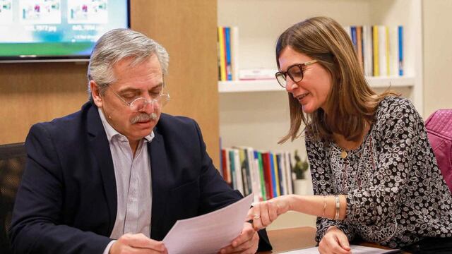 El Gobierno analiza pagar un bono extraordinario a jubilados y pensionados en abril.