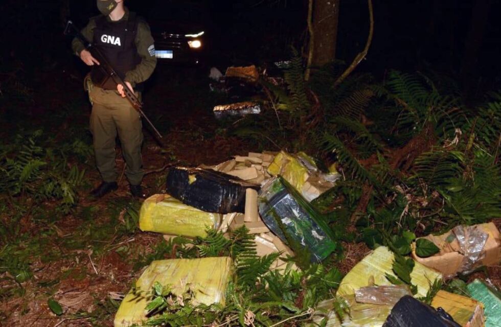 Puerto Esperanza: Gendarmería Nacional halló más de tres toneladas de marihuana “abandonada”