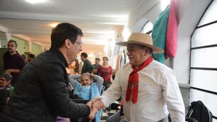 El intendente Leonardo Viotti encabezó los festejos por los 215º aniversario de la Revolución de Mayo en el Club Independiente