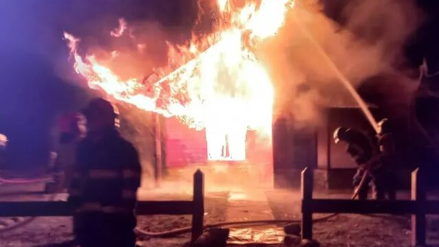 El grupo mapuche RAM habría incendiado una oficia pública en El Hoyo por su liberación.