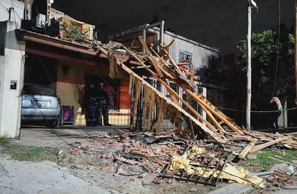 Almirante Brown: explotó una casa por un escape de gas y falleció un hombre de 97 años