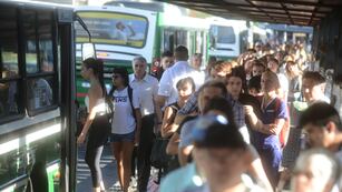 Nueva línea de colectivos en Buenos Aires: cuál será su recorrido (Clarín).