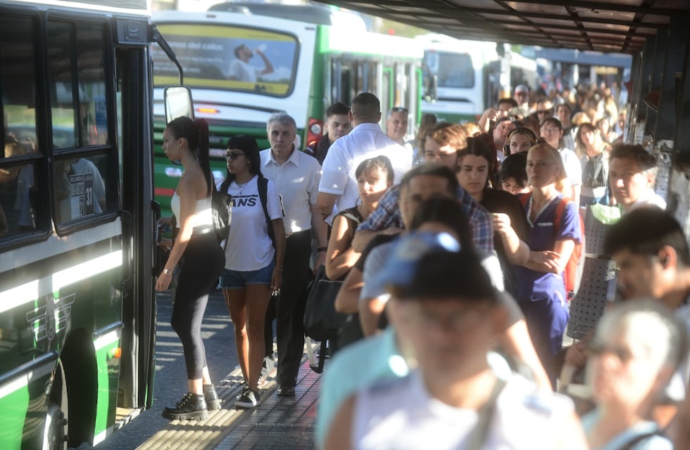 Por decreto, aplican cambios en la Línea 129 de micros que conecta a La Plata con Capital Federal - Image 2