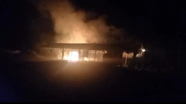 Incendio consumió un aserradero en Panambí.