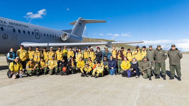 Tierra del Fuego: llegaron brigadistas nacionales para luchar contra el incendio en la Reserva Provincial