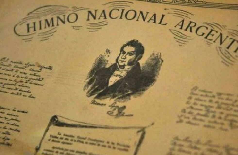 Las Heras entregó material educativo patrio a escuelas del departamento