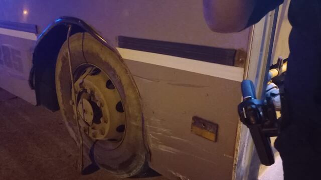 Un chico de 12 años se robó un colectivo de Ersa y manejó por más de tres kilómetros. (@marianonievas)