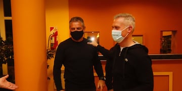 Esteban Avilés saludó a Victor Curvino