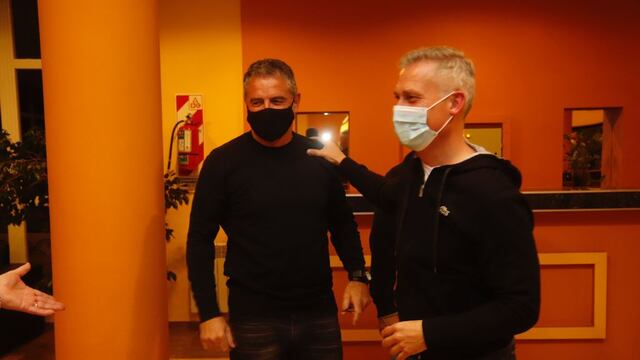 Esteban Avilés saludó a Victor Curvino