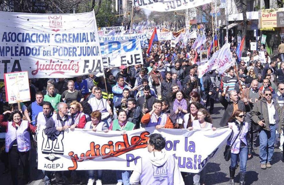 Empleados judiciales de Mendoza deberán devolver las horas de paro