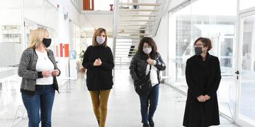 Funcionarios nacionales recorrieron la escuela de música con sus pares municipales