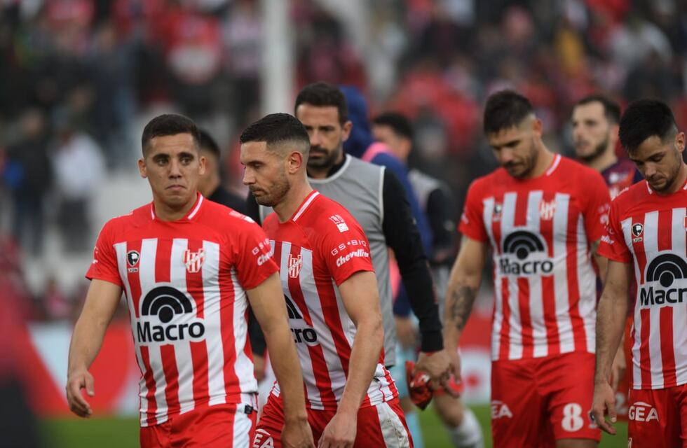 Video: Era el empate de Instituto pero lo anularon por falta al arquero de Tigre