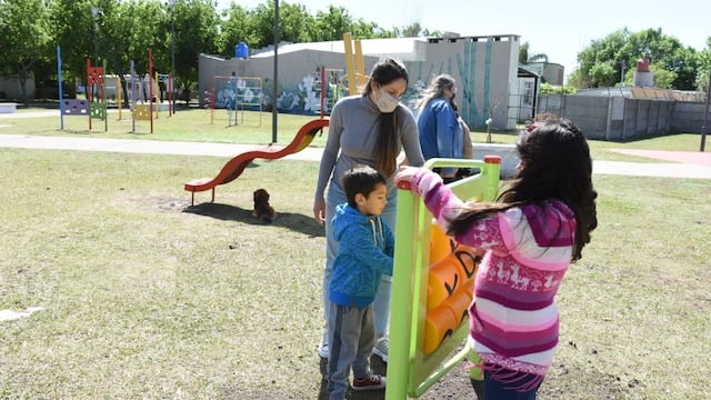 Pusieron nuevos juegos en la Plaza Base Marambio