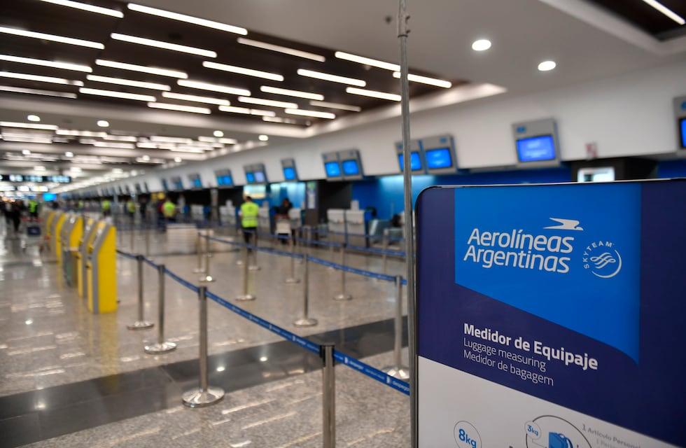 Pese al acuerdo entre sindicatos y Aerolíneas Argentinas, Milei quiere a la empresa “afuera del Gobierno”
