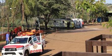 Siniestro vial en El Soberbio casi termina con un “desastre ambiental”.