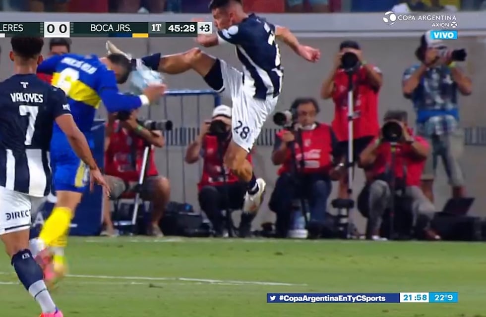 Tremendo video: el patadón de Carlos Auzqui a Marcos Rojo en la final de Copa Argentina entre Talleres y Boca