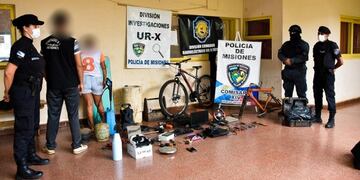 Recuperan elementos robados en Garupá.