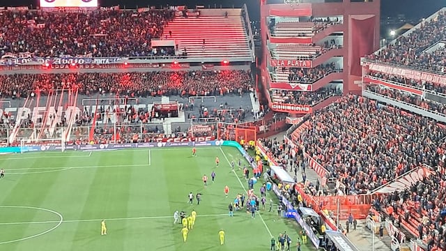 Graves incidentes en el partido entre Independiente y la U de Chile