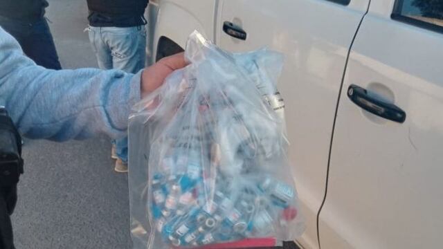 Vacunas encontradas en un allanamiento.