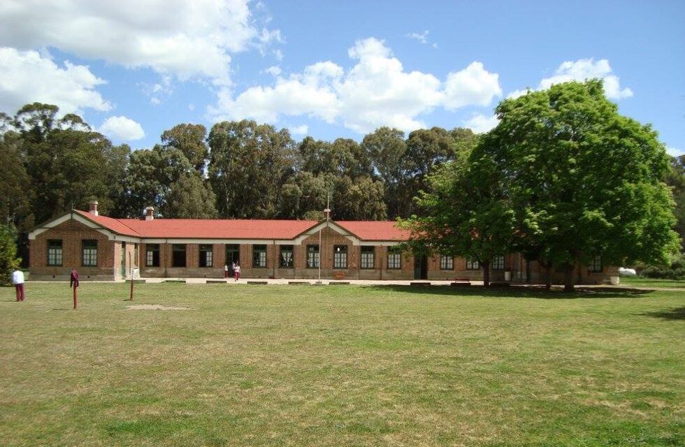 Transporte escolar para el colegio Argentino Danés