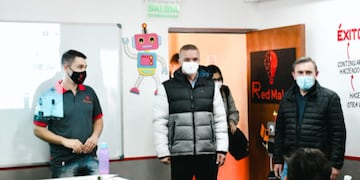 El vicegobernador de Misiones, Carlos Arce, recorrió los distintos Espacios Maker de la provincia.