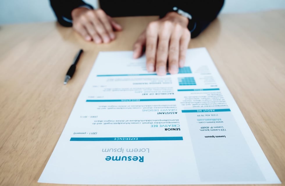 Ofrecen herramientas para la inserción laboral de jóvenes y adultos