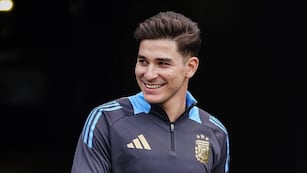 Julián Álvarez está enfocado en la Copa América, pero su nombre suena fuera del Manchester City. (AFA)