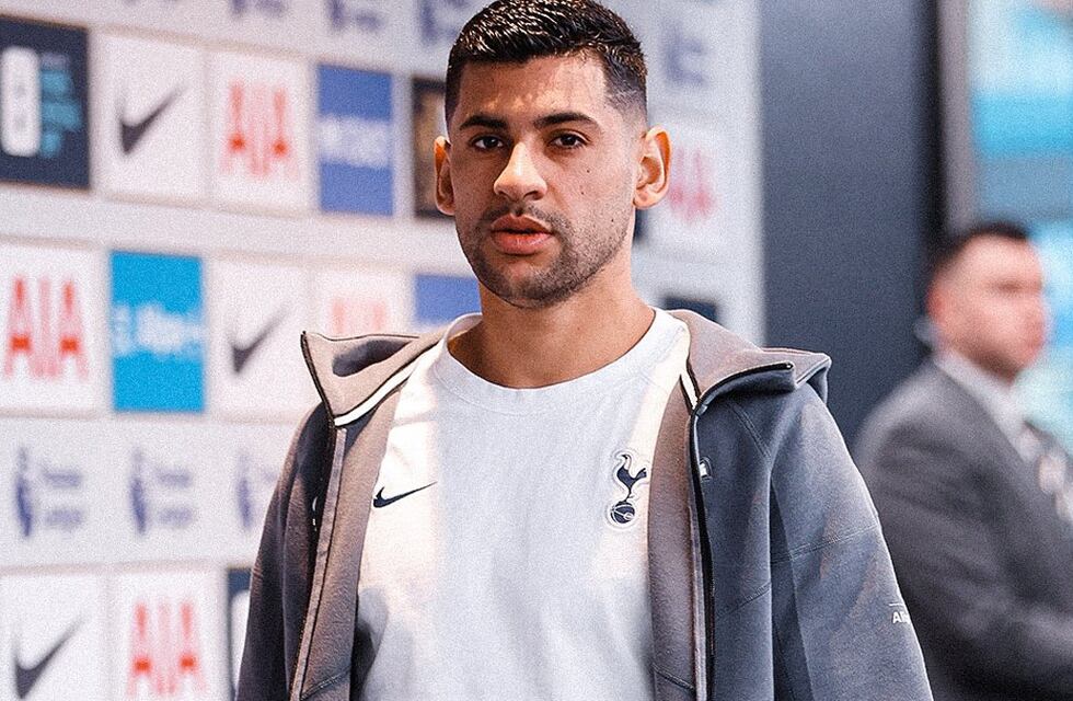 Cuti Romero: pura ternura fuera de la cancha, con su hijo y espíritu navideño