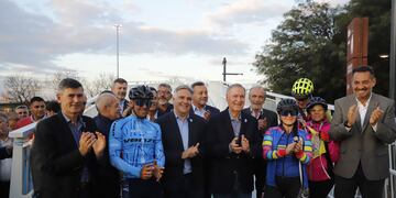 Martín Llaryora y Juan Schiaretti, en la inauguración de la ciclovía en altura.
