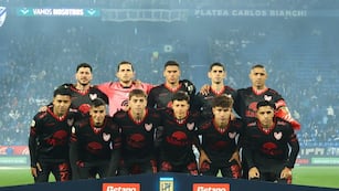 Instituto en su partido ante Vélez. (Prensa IACC).